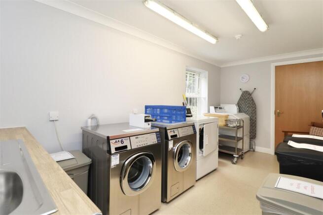 1 bed Flat for sale Image 12