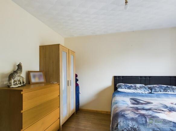 Bedroom 1a