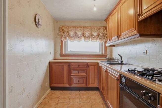 13/6 Westburn Park, Wester Hailes, Edinburgh, EH14 2RU photo 4