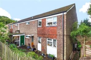 22, Rackfield, Haslemere GU27 1NA