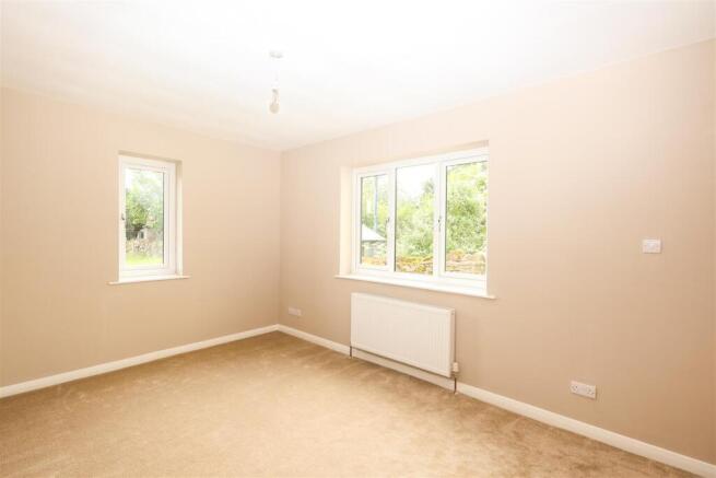 2 bed Detached Bungalow for sale Image 11