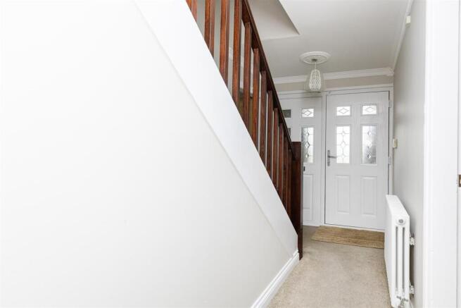 4 bed Detached for sale Image 6