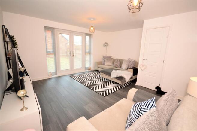 Smyth Lane, Pontefract (16)Living room