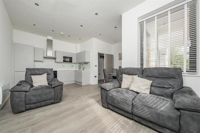 Kitchen lounge