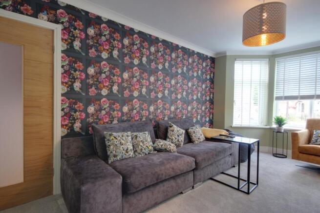 3 bed Semi-Detached for sale Image 12