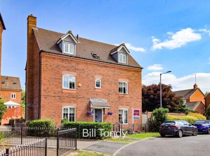 Newbold Close, Lichfield, WS13