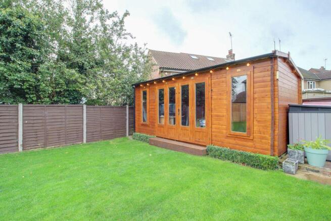 Outbuilding / Office
