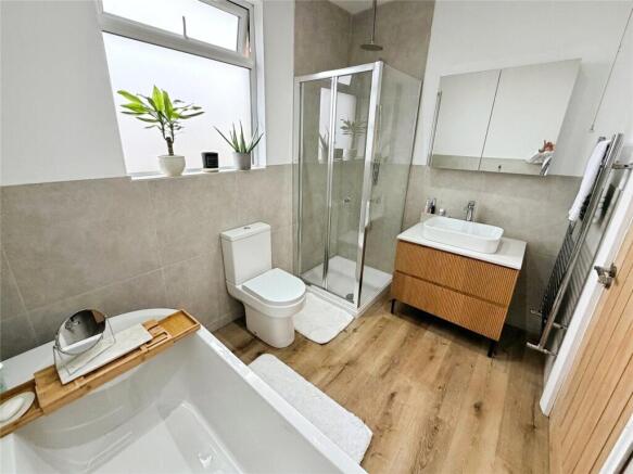 3 bed Semi-Detached for sale Image 4