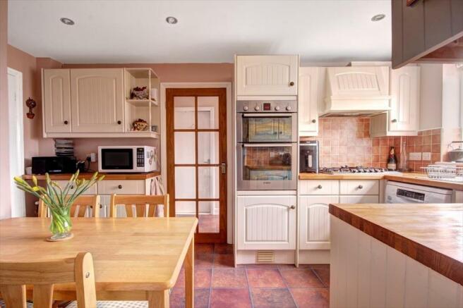 Kitchen.jpg