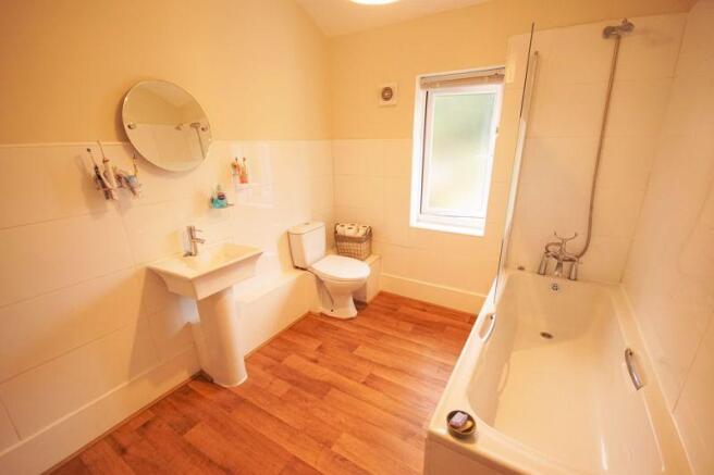Bathroom1