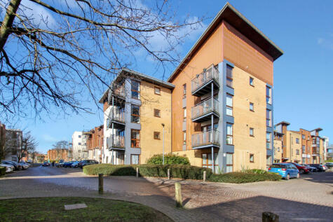 Tomlin Court - Crawley - New Move Estate Agents