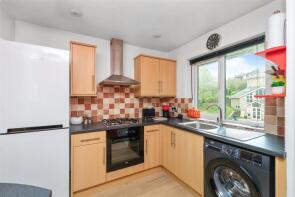 5, 107 Durrington Court, Mill Rise, Brighton BN1 5GR