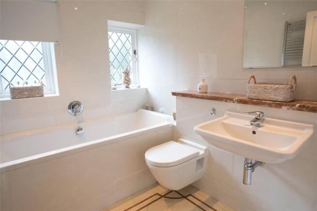 Family Bathrooom