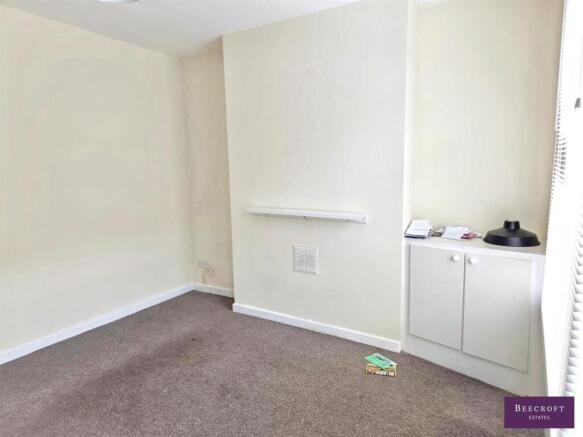 2 bed Terraced for sale Image 5