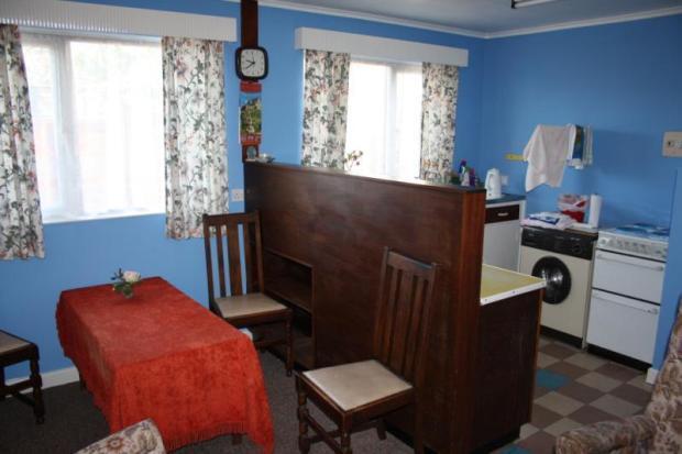 Photo 10