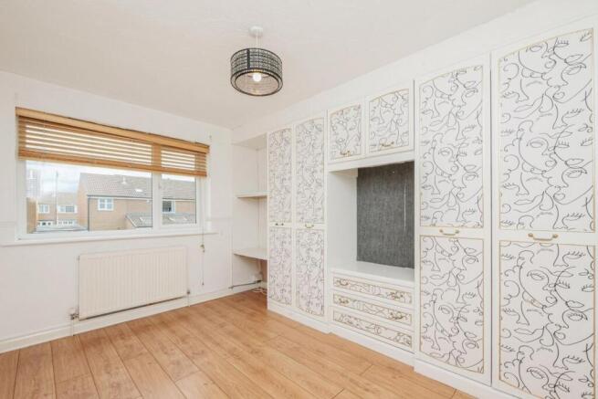 3 bed Semi-Detached for sale Image 9