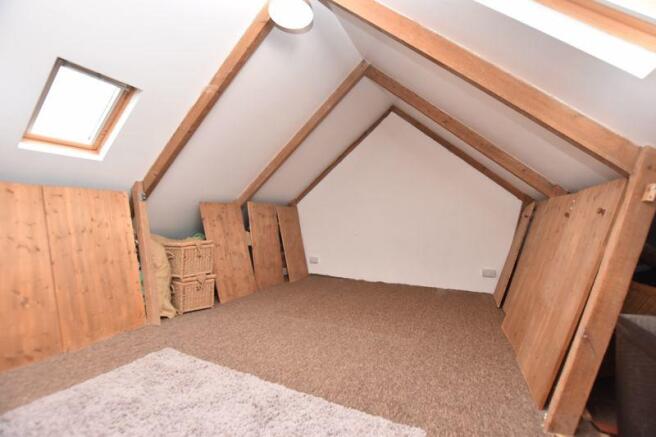 LOFT ROOM