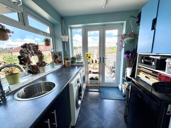 3 bed Semi-Detached for sale Image 8