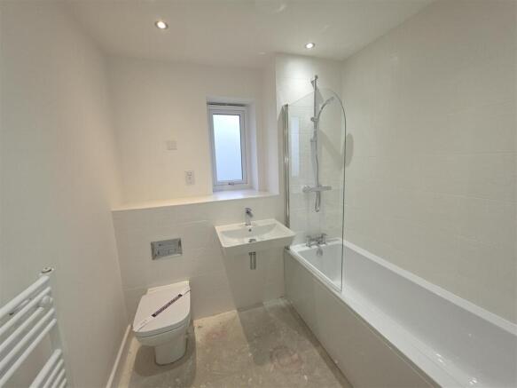 3 bed Detached Bungalow for sale Image 11