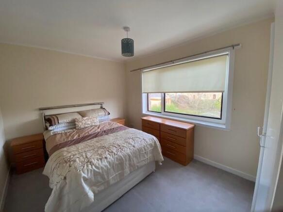 bed 2.jpg