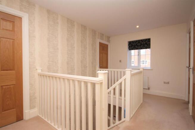 FIRST FLOOR LANDING