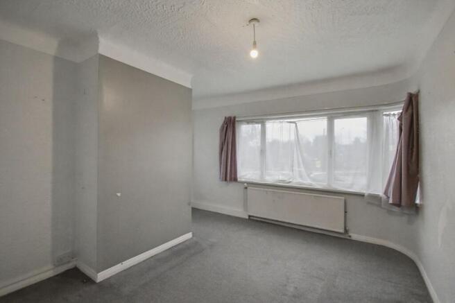 2 Pymmes Close, Enfield, London N13 4NJ