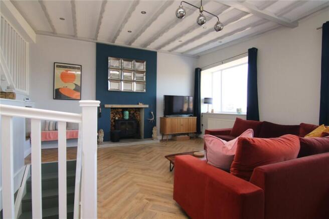 4 bed Detached for sale Image 12