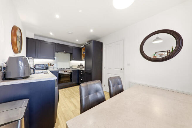 2 bed Terraced for sale Image 4