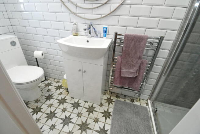 4 bed Town House for sale Image 11