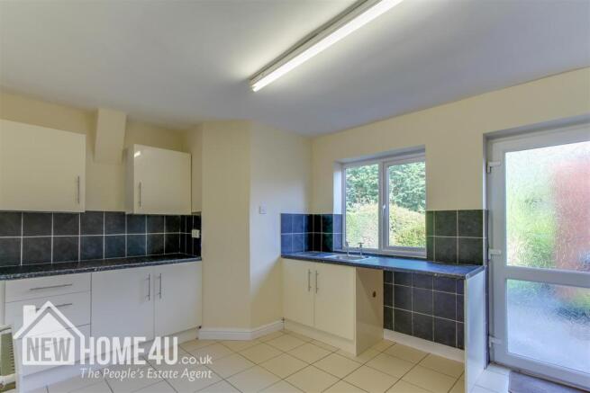 KITCHEN: