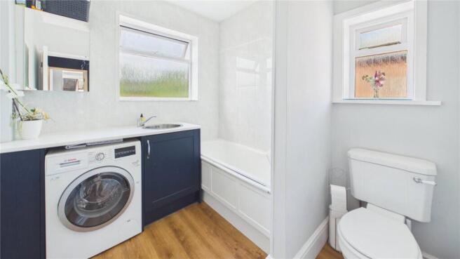 3 bed Semi-Detached for sale Image 10