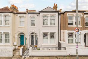 15a, Fairlight Road, London SW17 0JE