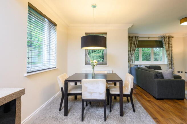 2 bed Apartment for sale Image 7