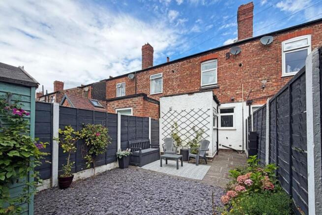 St. Andrews Avenue, Timperley photo 4