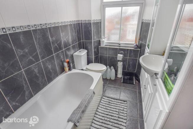 3 bed House for sale Image 11