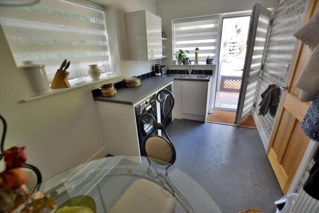 Utility/breakfast room