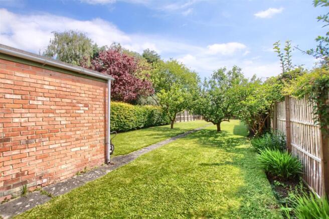 3 bed Semi-Detached for sale Image 10