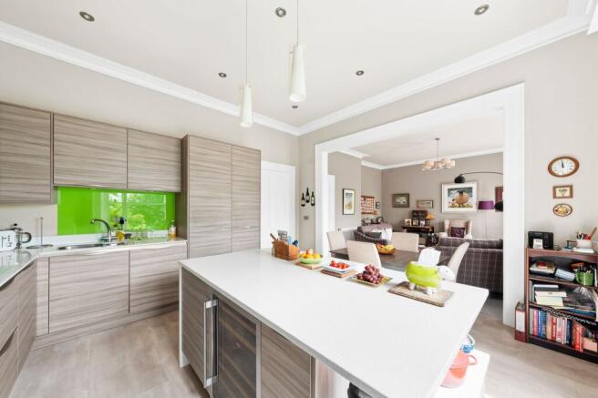 4 bed Duplex for sale Image 7