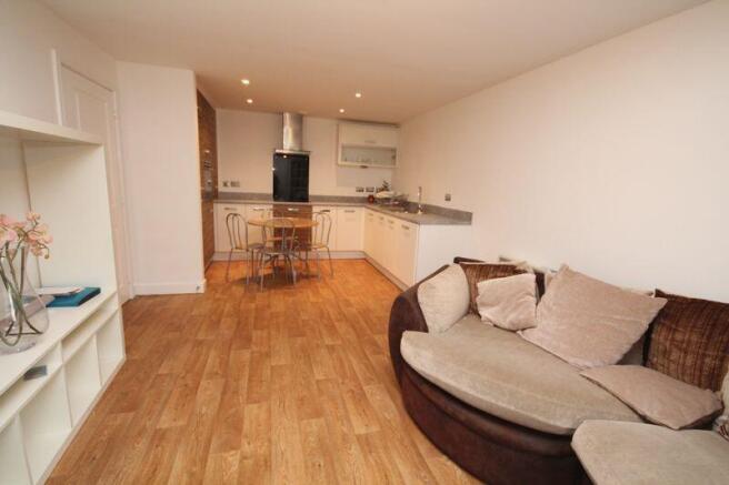 Lounge/Kitchen