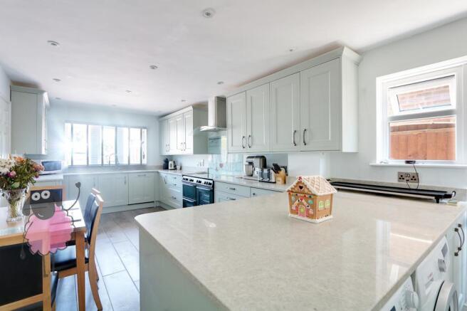 Kitchen/Breakfast Room