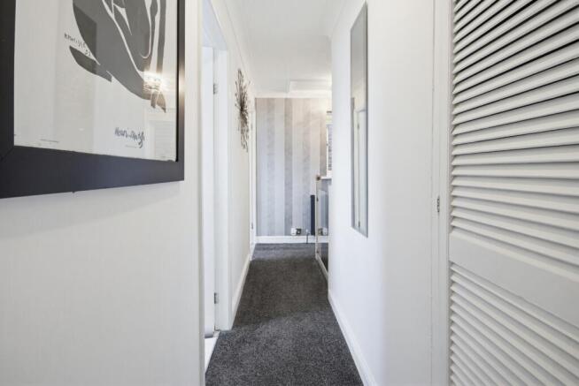 4 bed Detached for sale Image 12