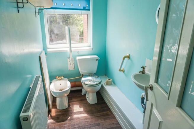 Downstairs Cloakroom