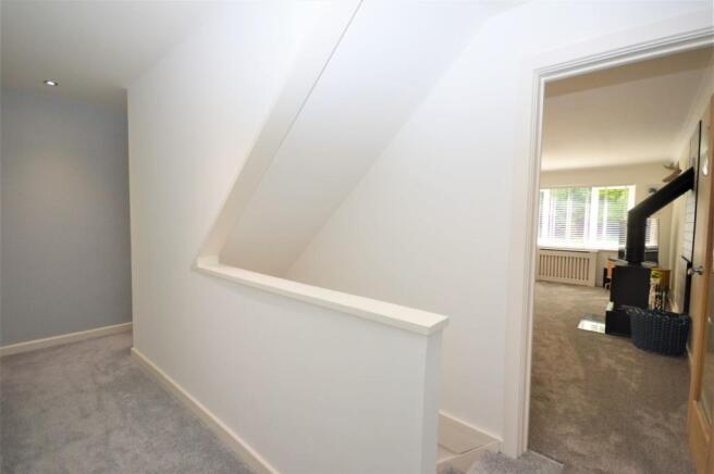 FIRST FLOOR LANDING