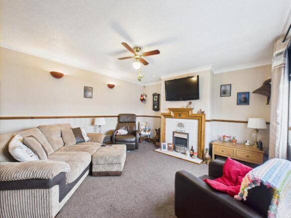 3 bed Semi-Detached for sale Image 9