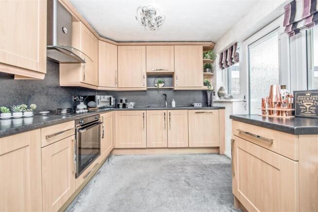 Fitted Dining Kitchen: