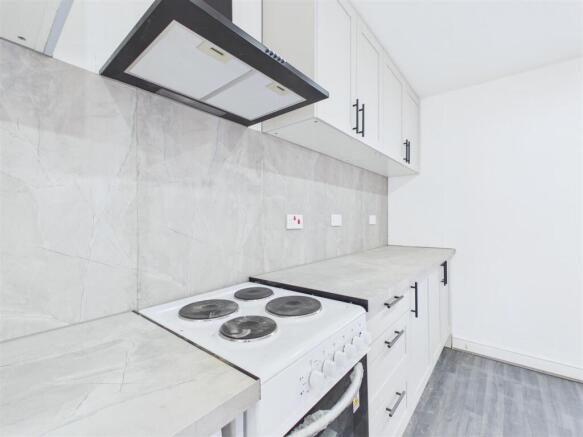 1 bed Apartment to rent Image 4
