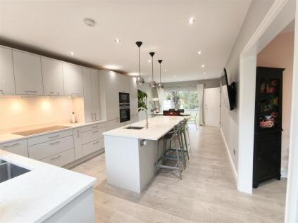 Lynwood Grove, Orpington