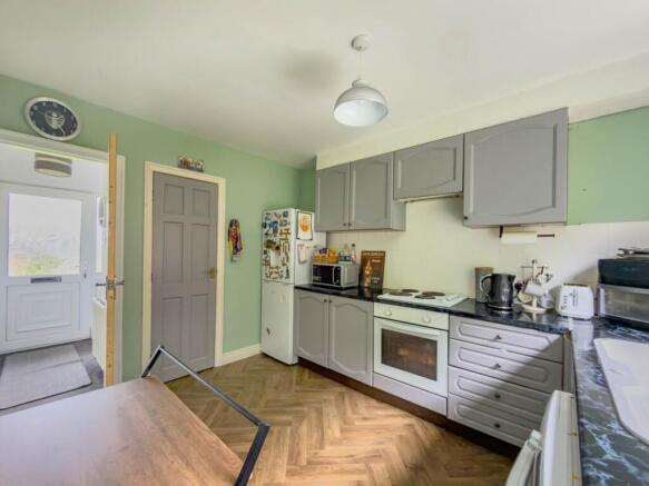 2 bed Terraced for sale Image 4
