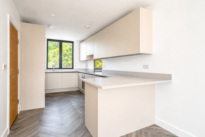3 bed Town House for sale Image 11