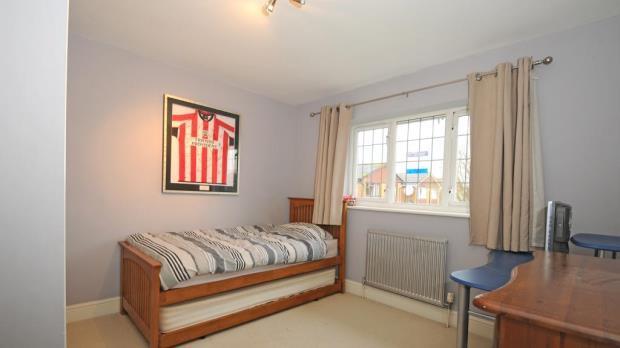 Bedroom2